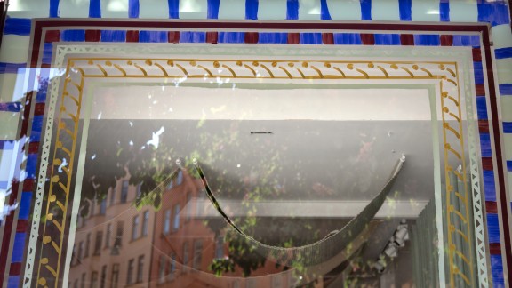 Fönstermålningar av Dennis Valencia