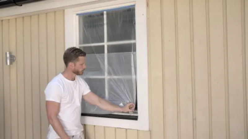 Skydda fönstren innan arbetet börjar